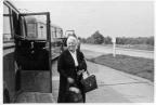 Matthias-1954-Bushaltestelle an der Autobahn-Besuch-aus-HH
